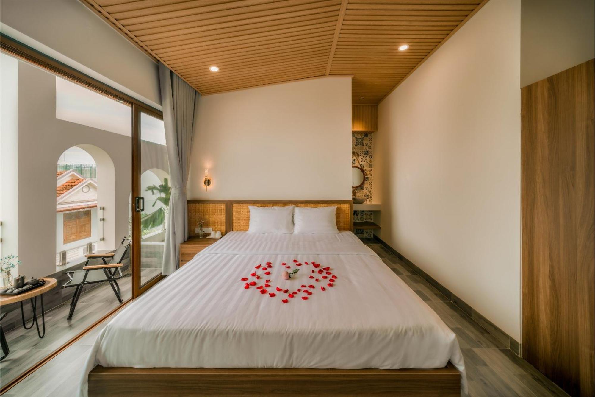 De V'Charm Hotel Dong Tac Εξωτερικό φωτογραφία